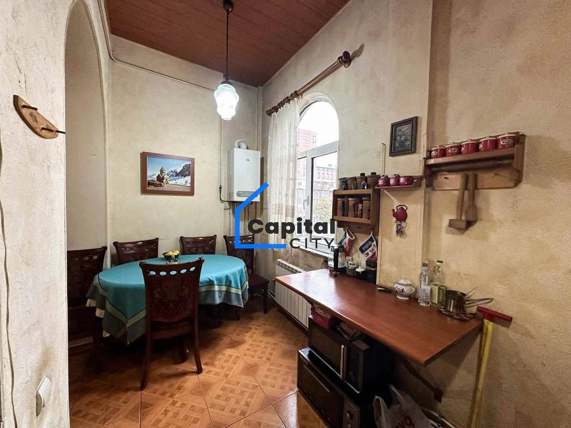 3 սենյականոց բնակարան վաճառքի Մոսկովյան փողոցում, Կենտրոնում, Երևան, 90 մ², քարե, վերանորոգված
