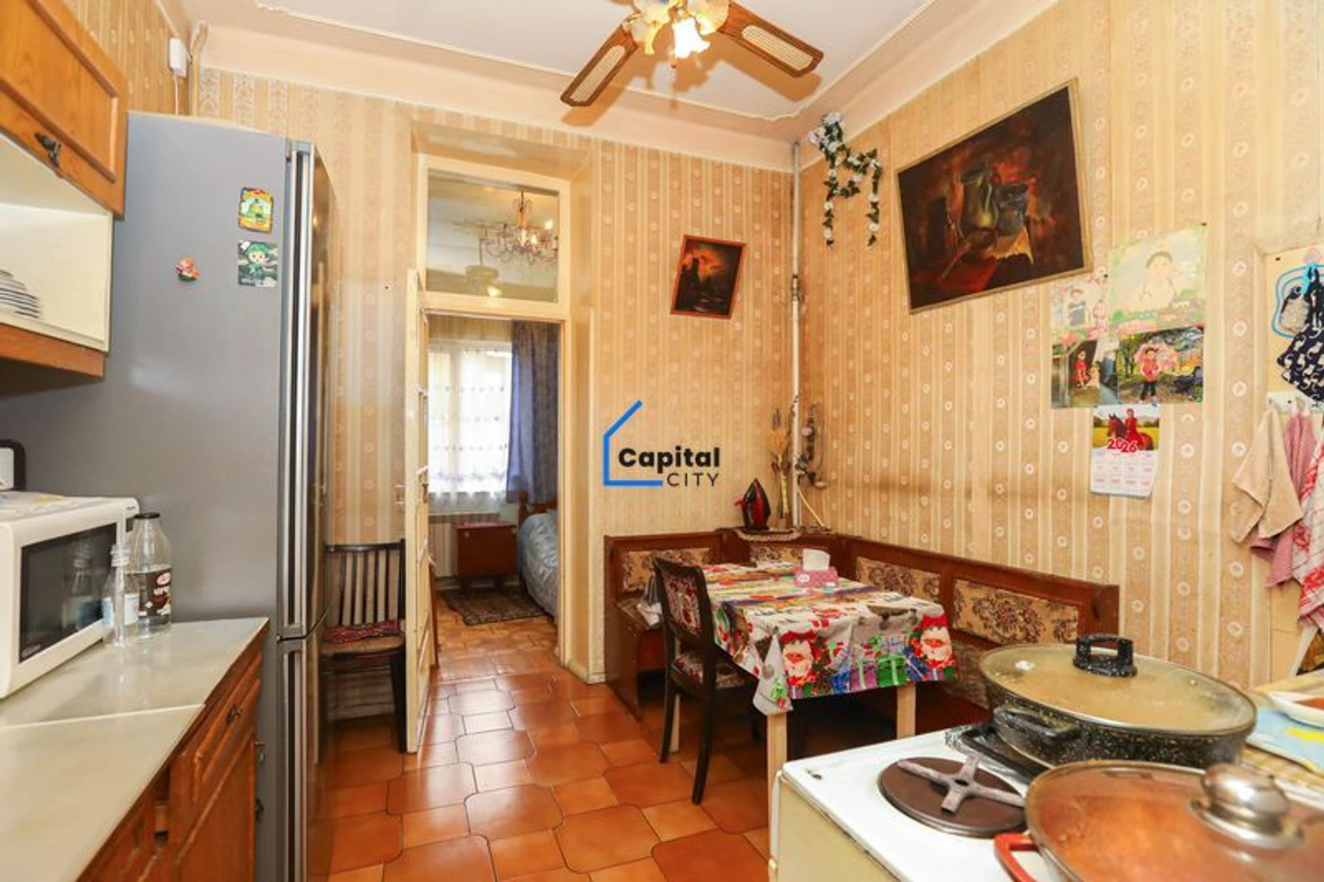 3 սենյականոց բնակարան վաճառքի Չարենցի փողոցում, Կենտրոնում, Երևան, 62 մ², քարե, վերանորոգված