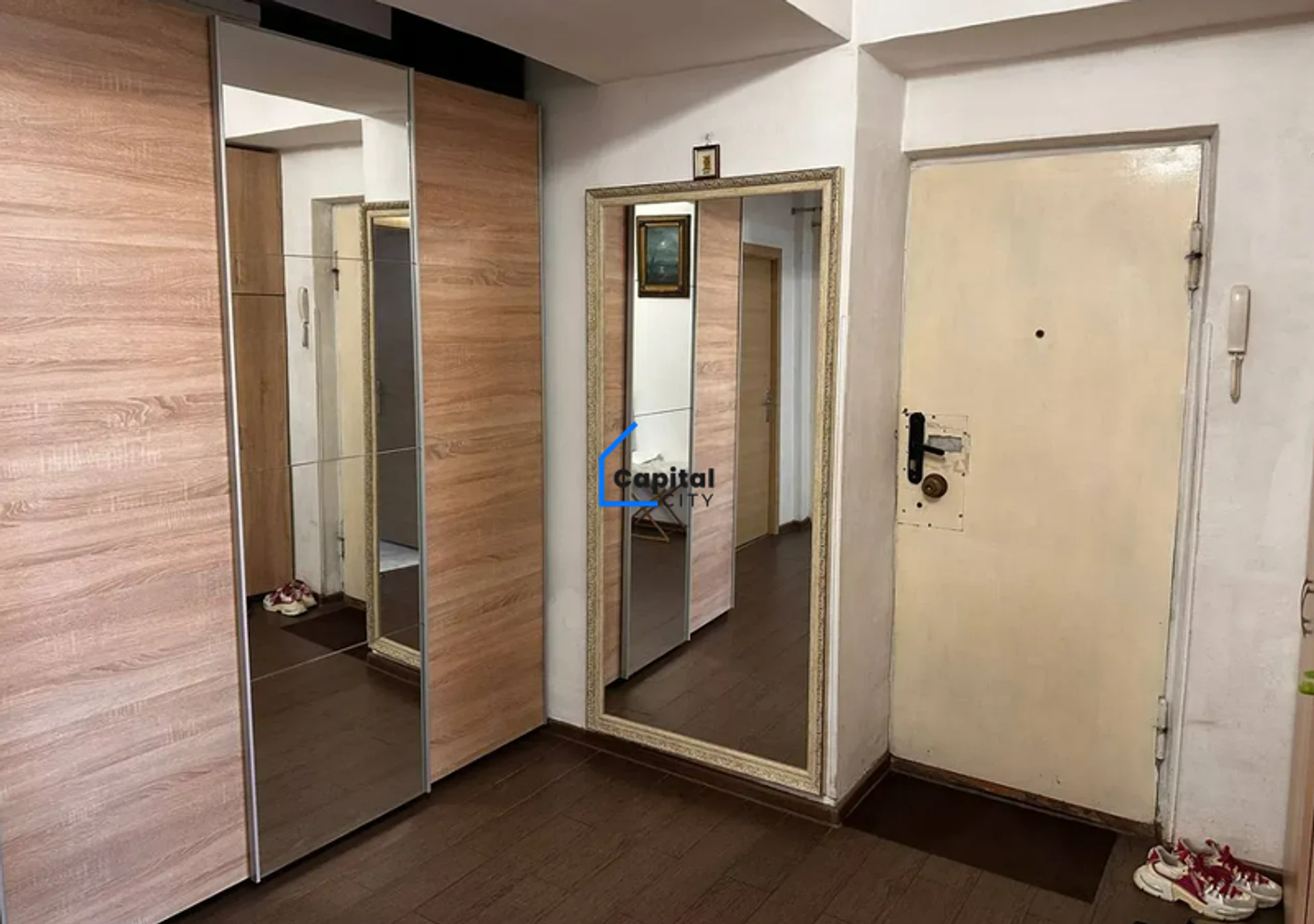 3 սենյականոց բնակարան վաճառքի Վարդանանց փողոցում, Կենտրոնում, Երևան