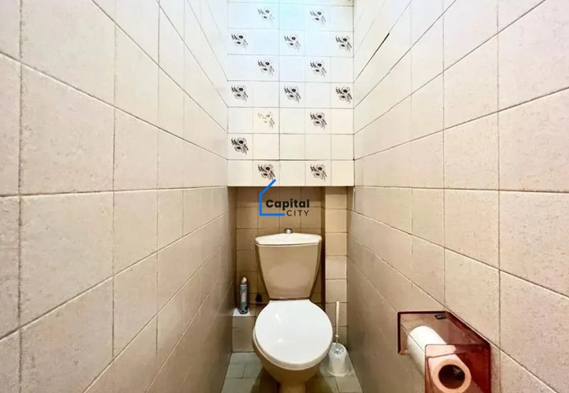 2 սենյականոց բնակարան վաճառքի Չարենցի փողոցում, Կենտրոնում, Երևան, 70 մ², 5/5 հարկ, քարե, լավ