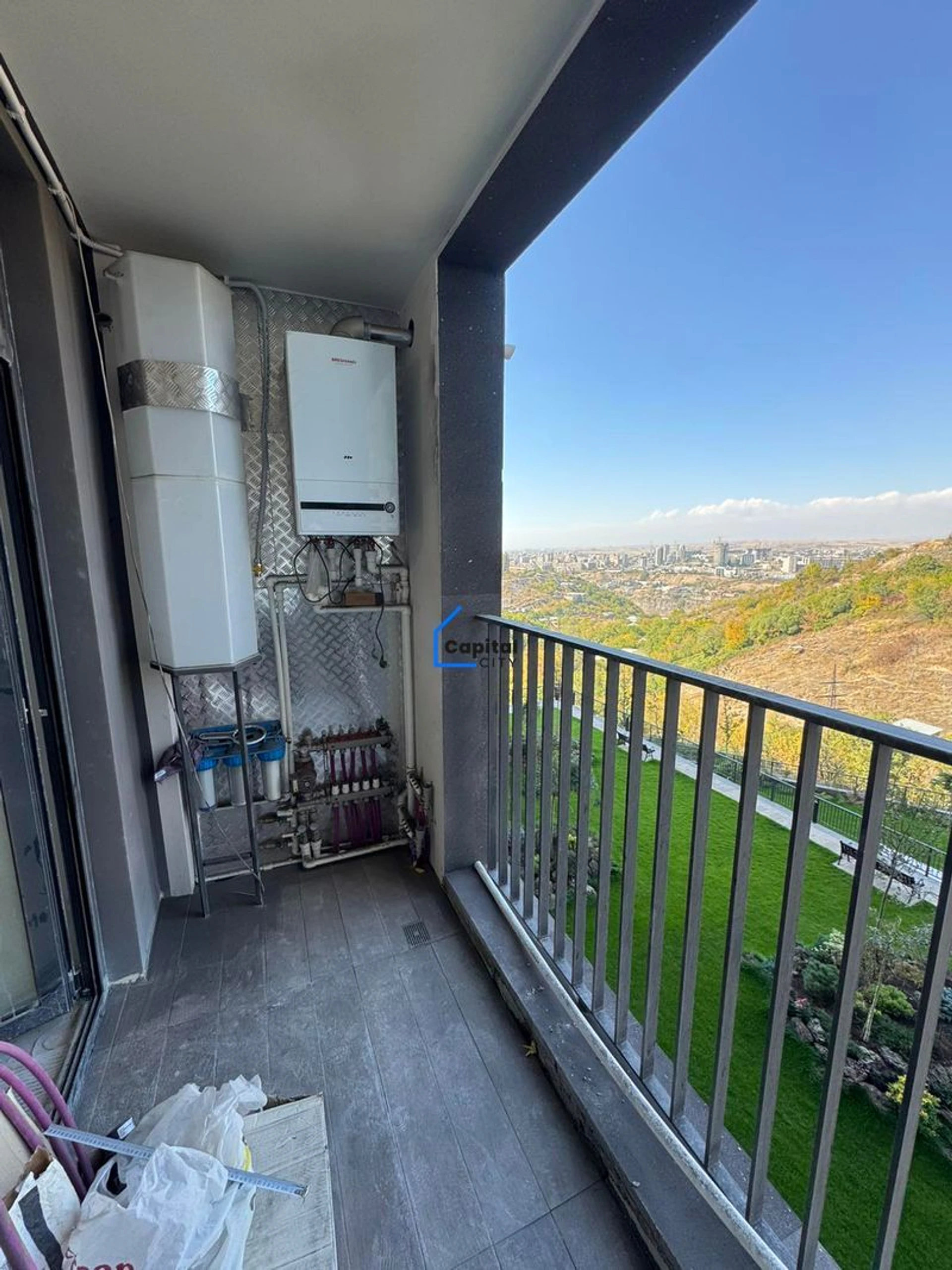 Նորակառույց 3 սենյականոց բնակարան վաճառքի Ղափանցյան փողոցում, Արաբկիրում, Երևան
