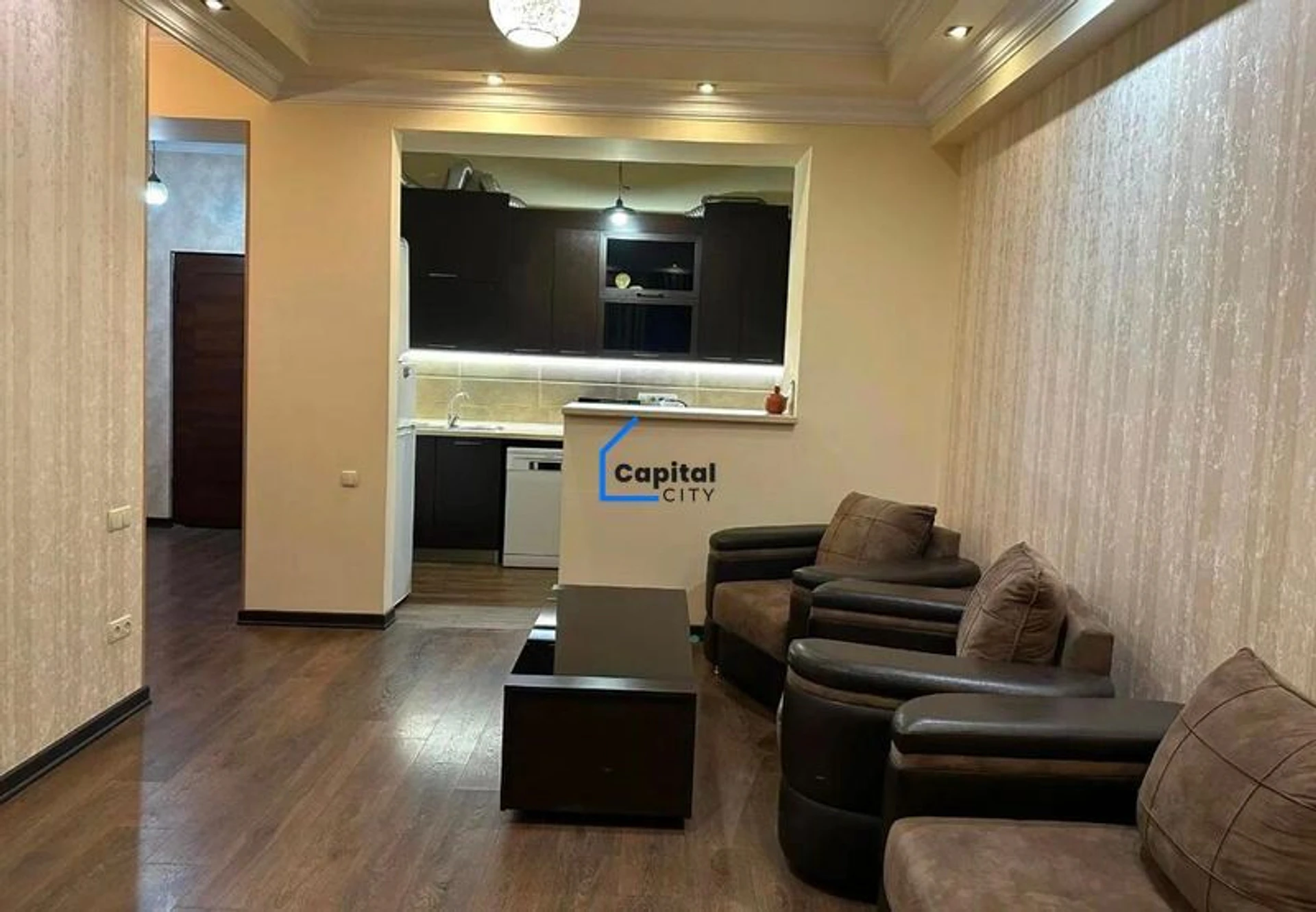 Նորակառույց 2 սենյականոց բնակարան վաճառքի Եկմալյան փողոցում, Կենտրոնում, Երևան