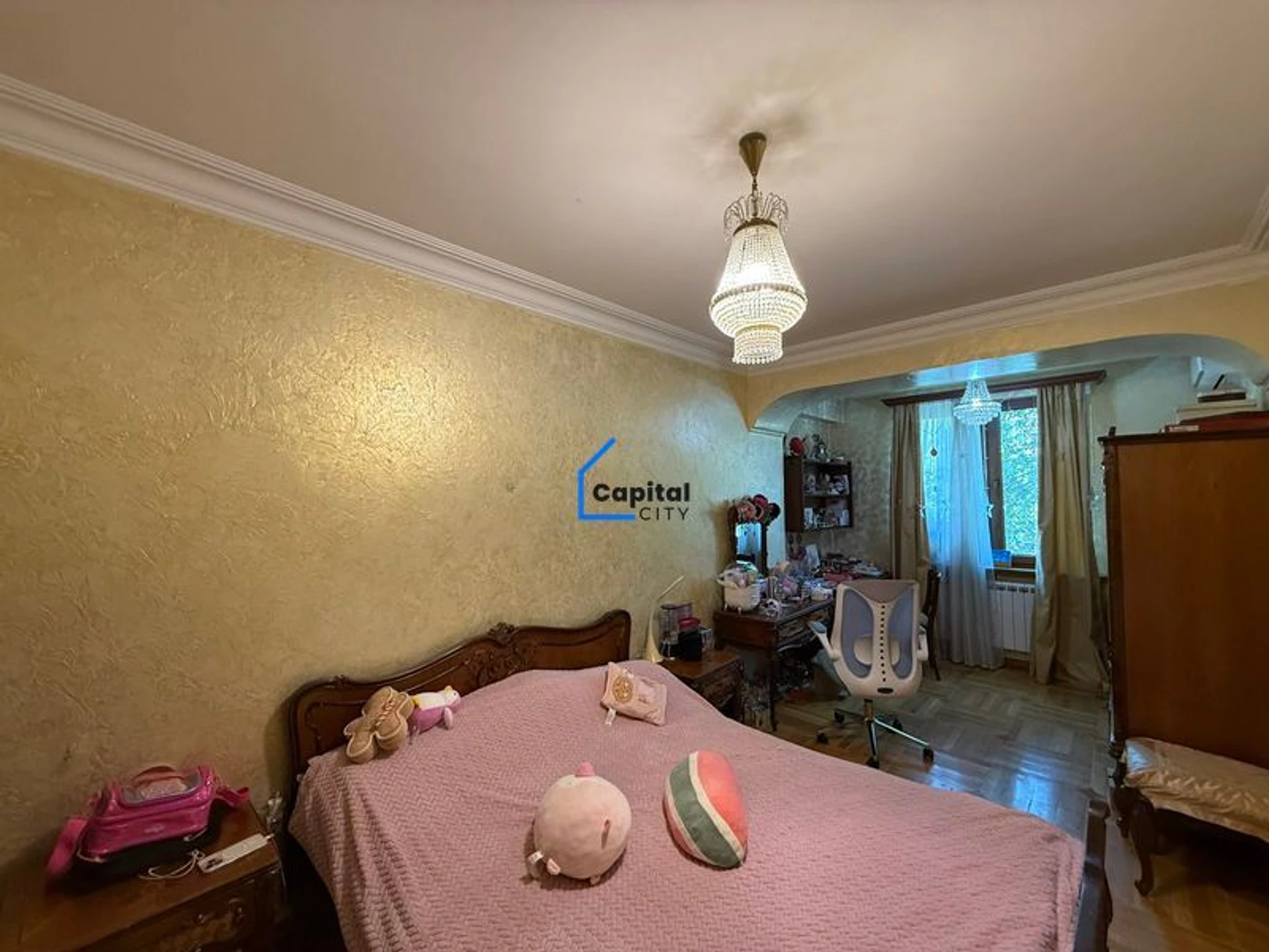 3 սենյականոց բնակարան վաճառքի Հին Երևանցու փողոցում, Կենտրոնում, Երևան, 92 մ², պանելային, լավ