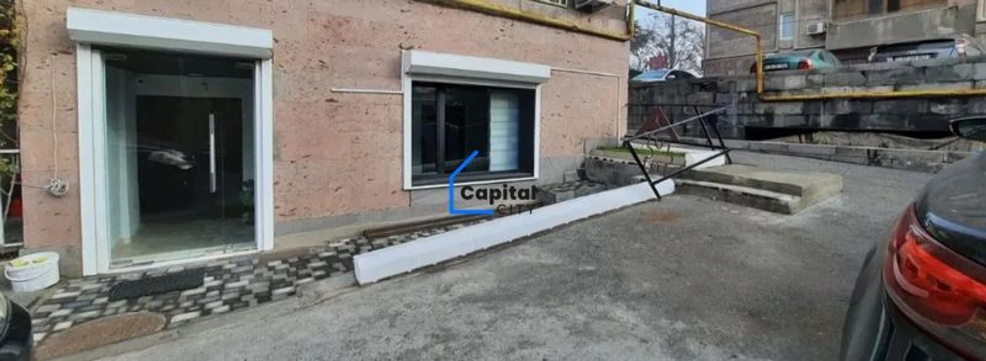 Կոմերցիոն վաճառքի Մարշալ Բաղրամյանի պողոտա փողոցում