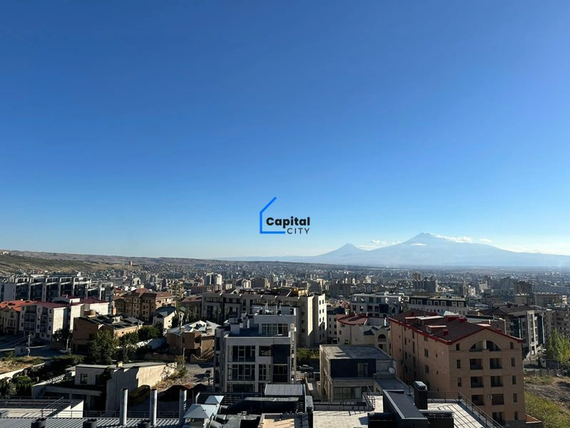 Նորակառույց 3 սենյականոց բնակարան վաճառքի Verin Antarain փողոցում, Կենտրոնում, Երևան