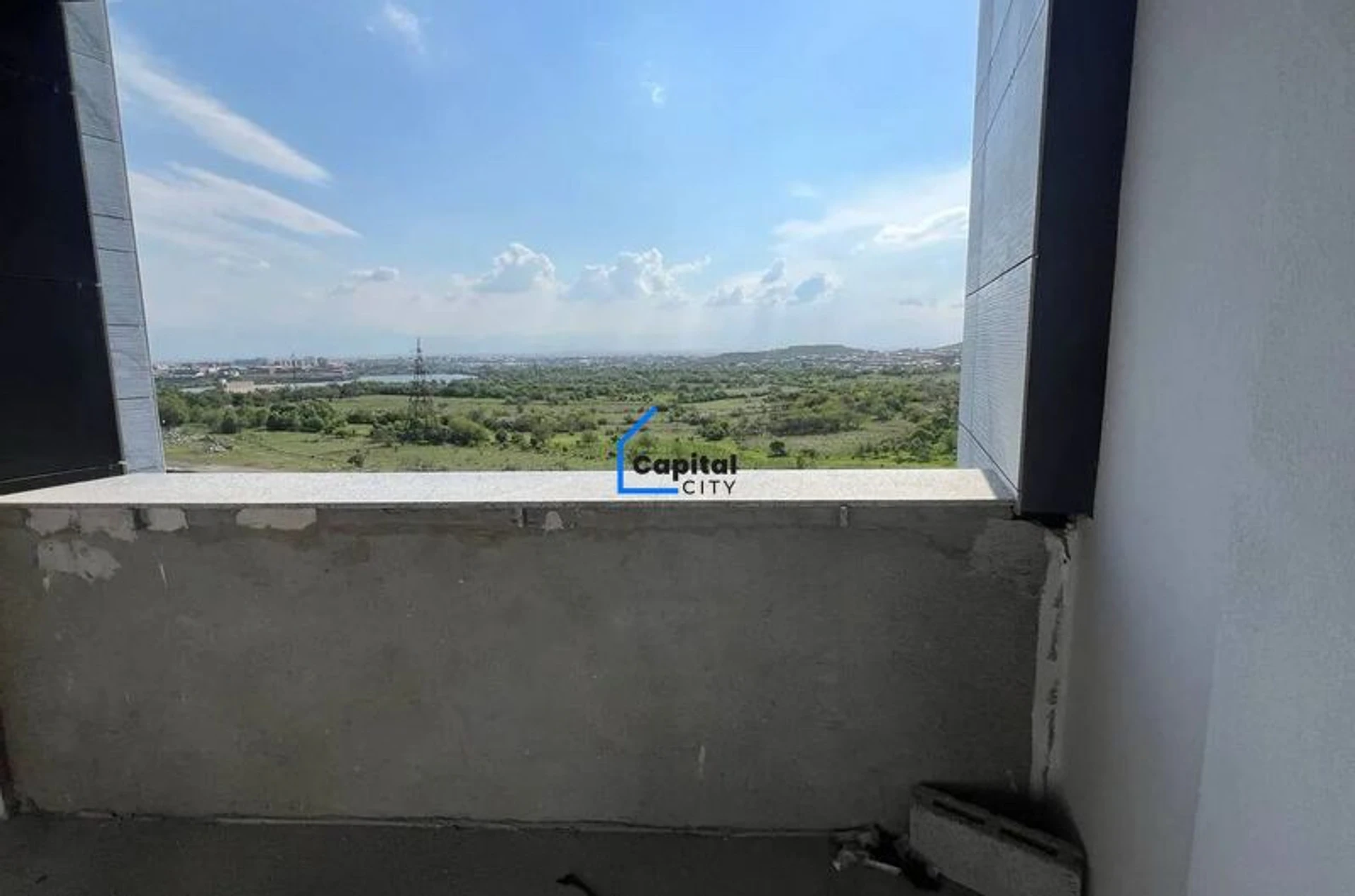 Նորակառույց 2 սենյականոց բնակարան վաճառքի Մոնթե Մելքոնյանի պողոտա փողոցում, Աջափնյակում, Երևան