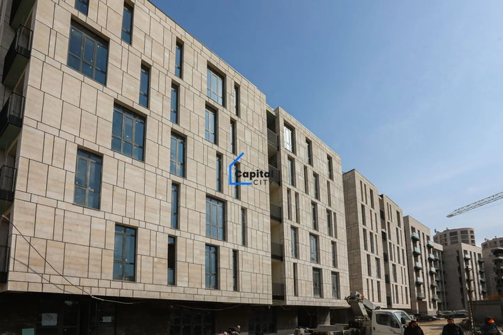 Նորակառույց 2 սենյականոց բնակարան վաճառքի Անտառային փողոցում, Կենտրոնում, Երևան
