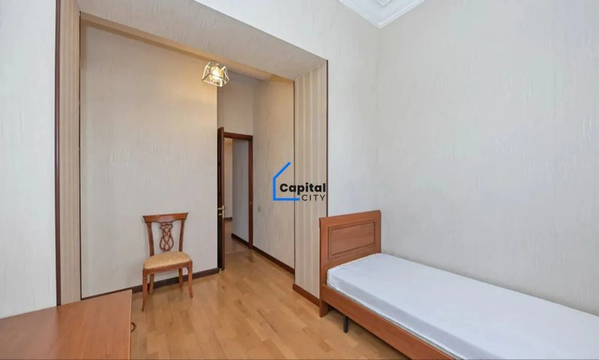 3 սենյականոց բնակարան վարձակալության Թումանյան փողոցում, Կենտրոնում, Երևան