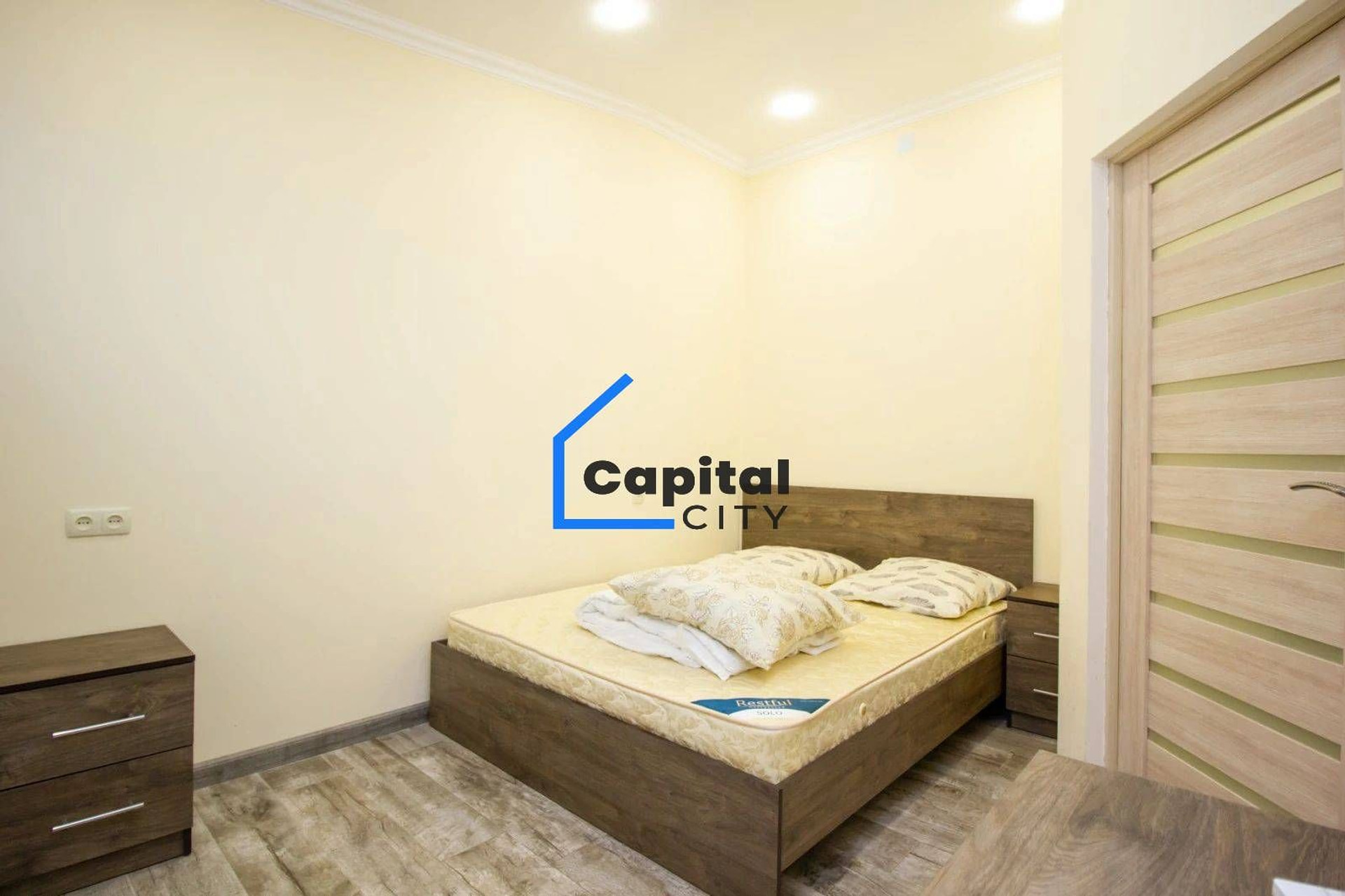 Տարածուն 3 սենյականոց բնակարան վաճառքի Arami str. փողոցում, Կենտրոնում, Երևան