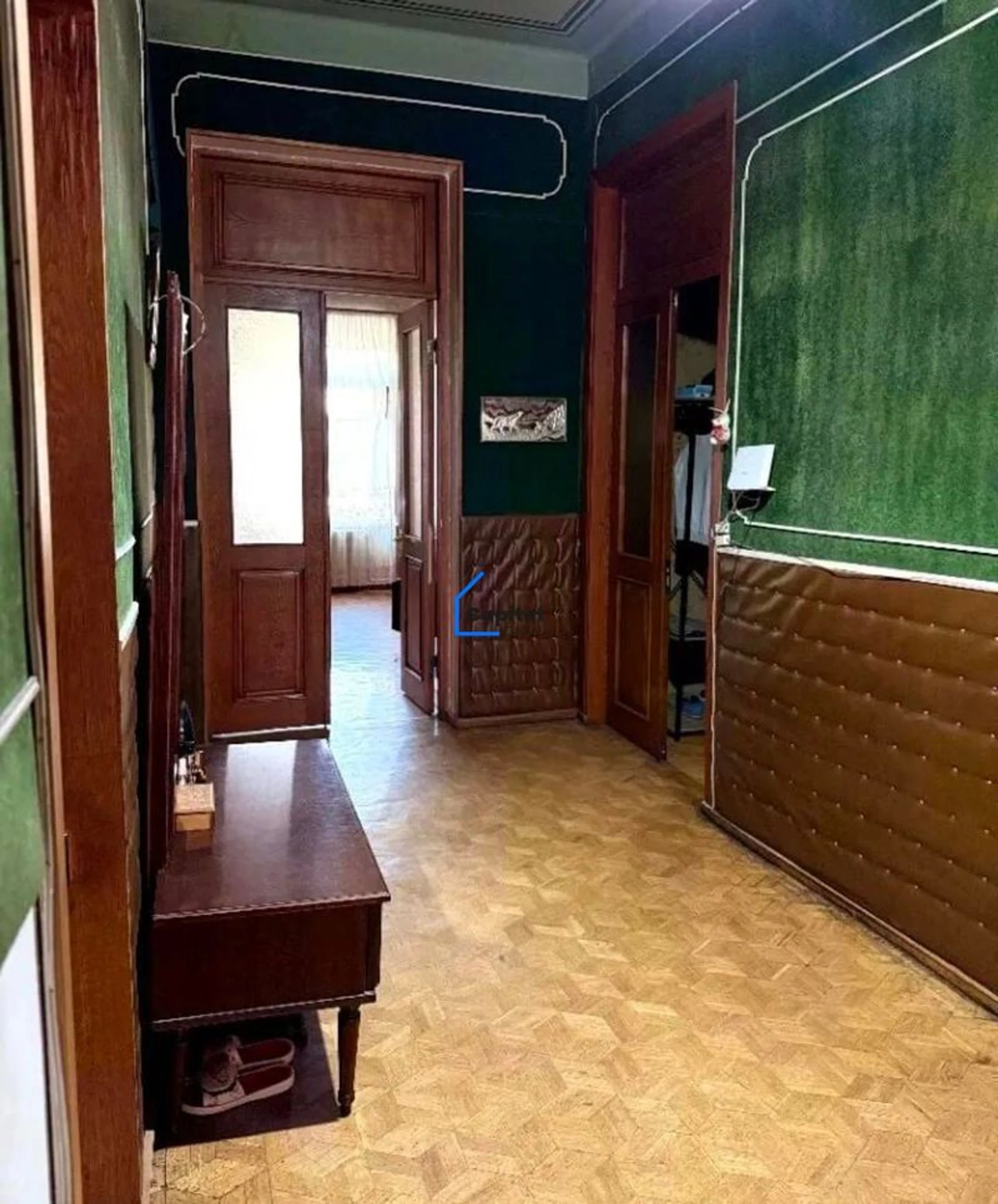 3 սենյականոց բնակարան վաճառքի Խանջյան փողոցում, Կենտրոնում, Երևան, 90 մ², 1/5 հարկ, քարե, լավ
