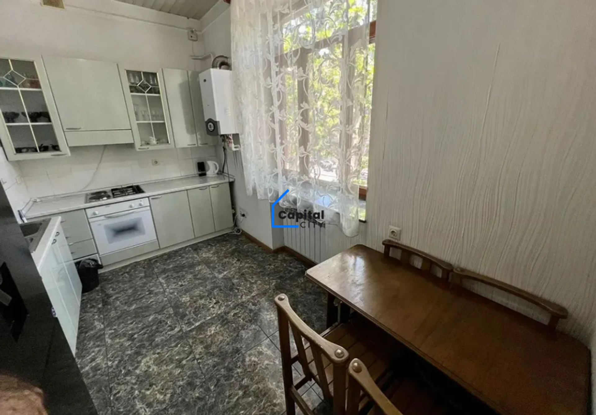 3 սենյականոց բնակարան վաճառքի Մեսրոպ Մաշտոց պողոտա փողոցում, Կենտրոնում, Երևան