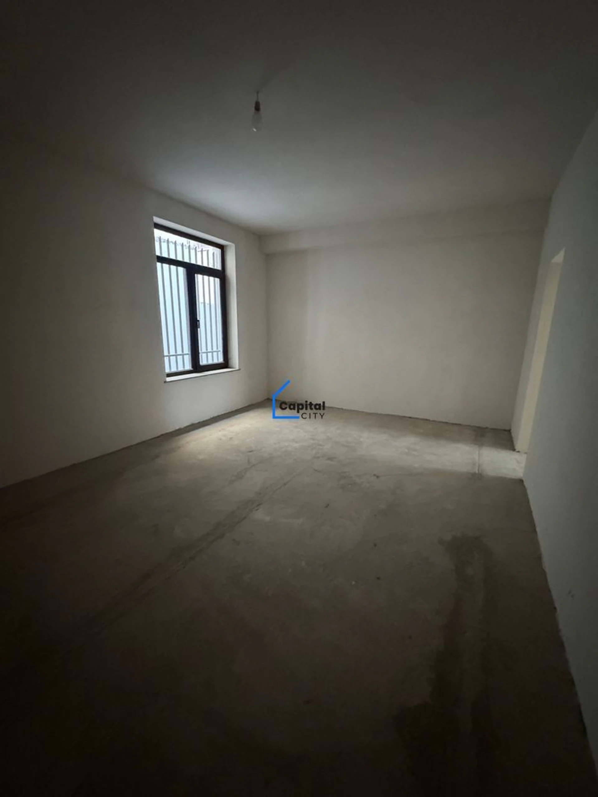 Կոմերցիոն վաճառքի Verin Antarain փողոցում