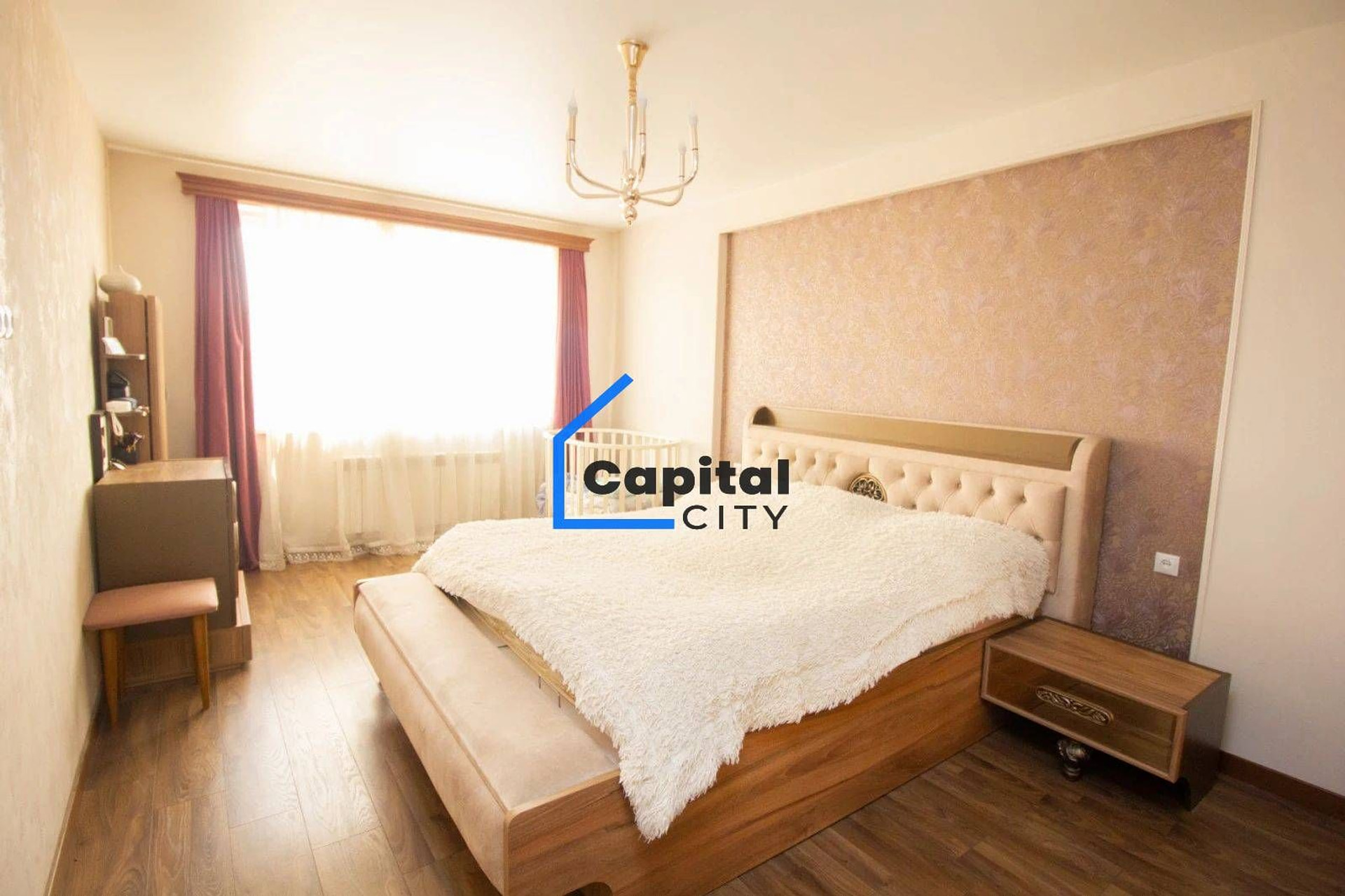 Տարածուն 3 սենյականոց բնակարան վաճառքի Մարտիրոս Սարյան փողոցում, Կենտրոնում, Երևան
