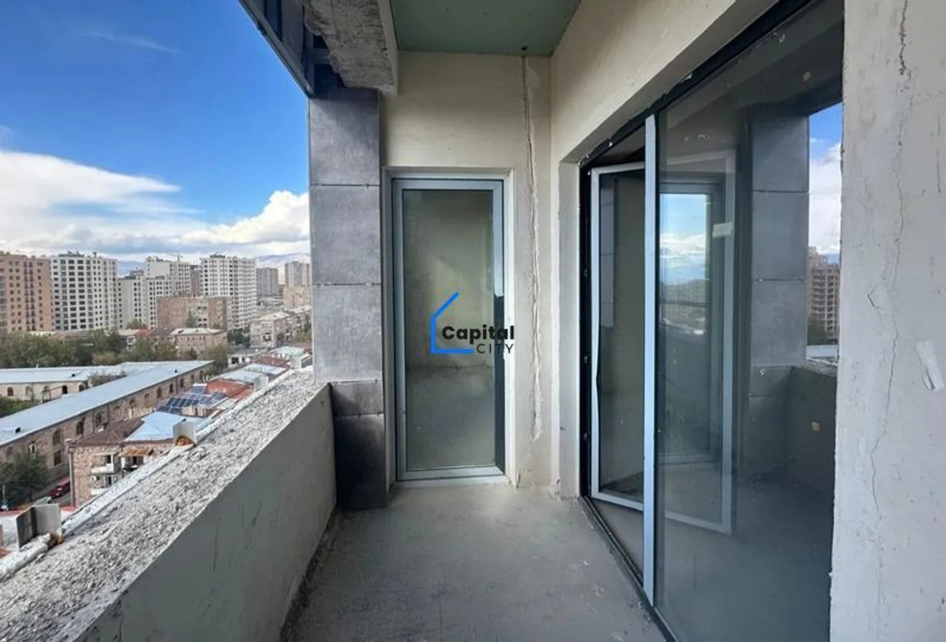 Նորակառույց 2 սենյականոց բնակարան վաճառքի Կոմիտասի պողոտա փողոցում, Արաբկիրում, Երևան