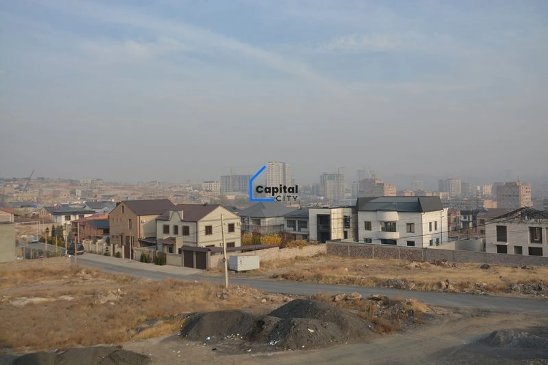 Նորակառույց 4 սենյականոց առանձնատուն վաճառքի Աղաբաբյան փողոցում, Դավիթաշենում, Երևան