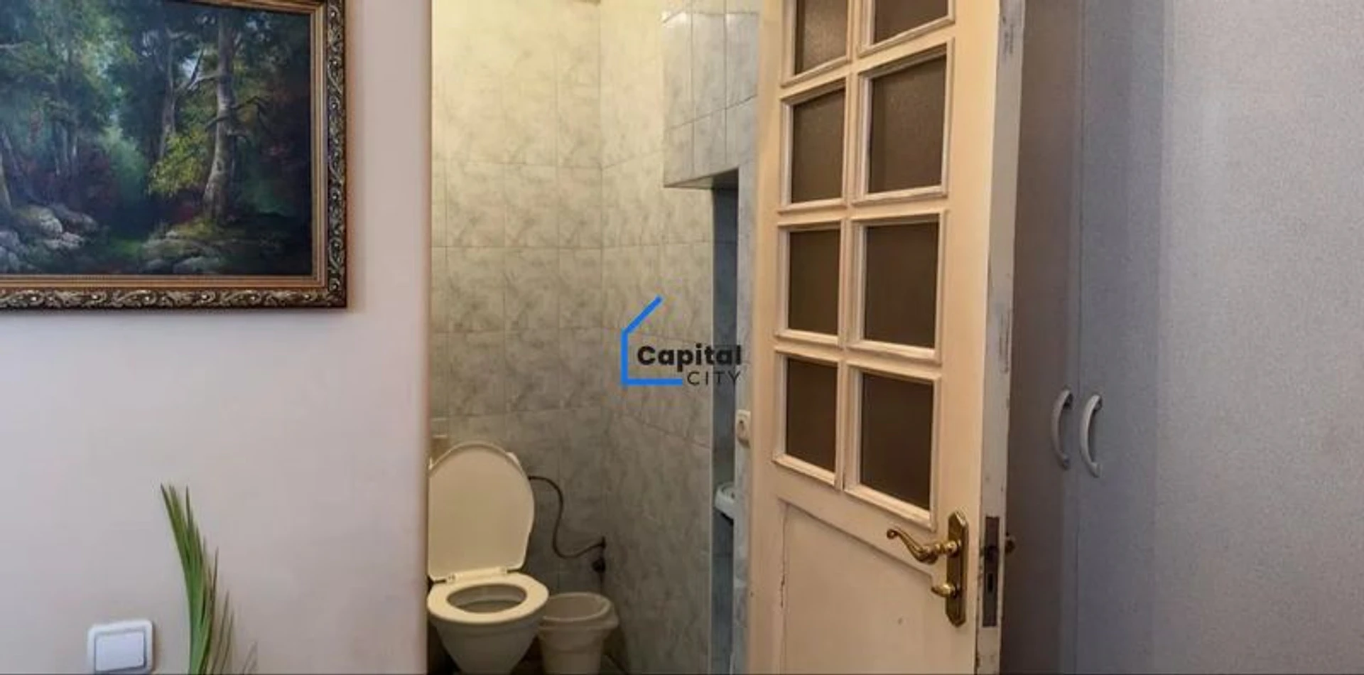 3 սենյականոց բնակարան վաճառքի Մաշտոցի փողոցում, Կենտրոնում, Երևան, 83 մ², 1/5 հարկ, քարե, լավ