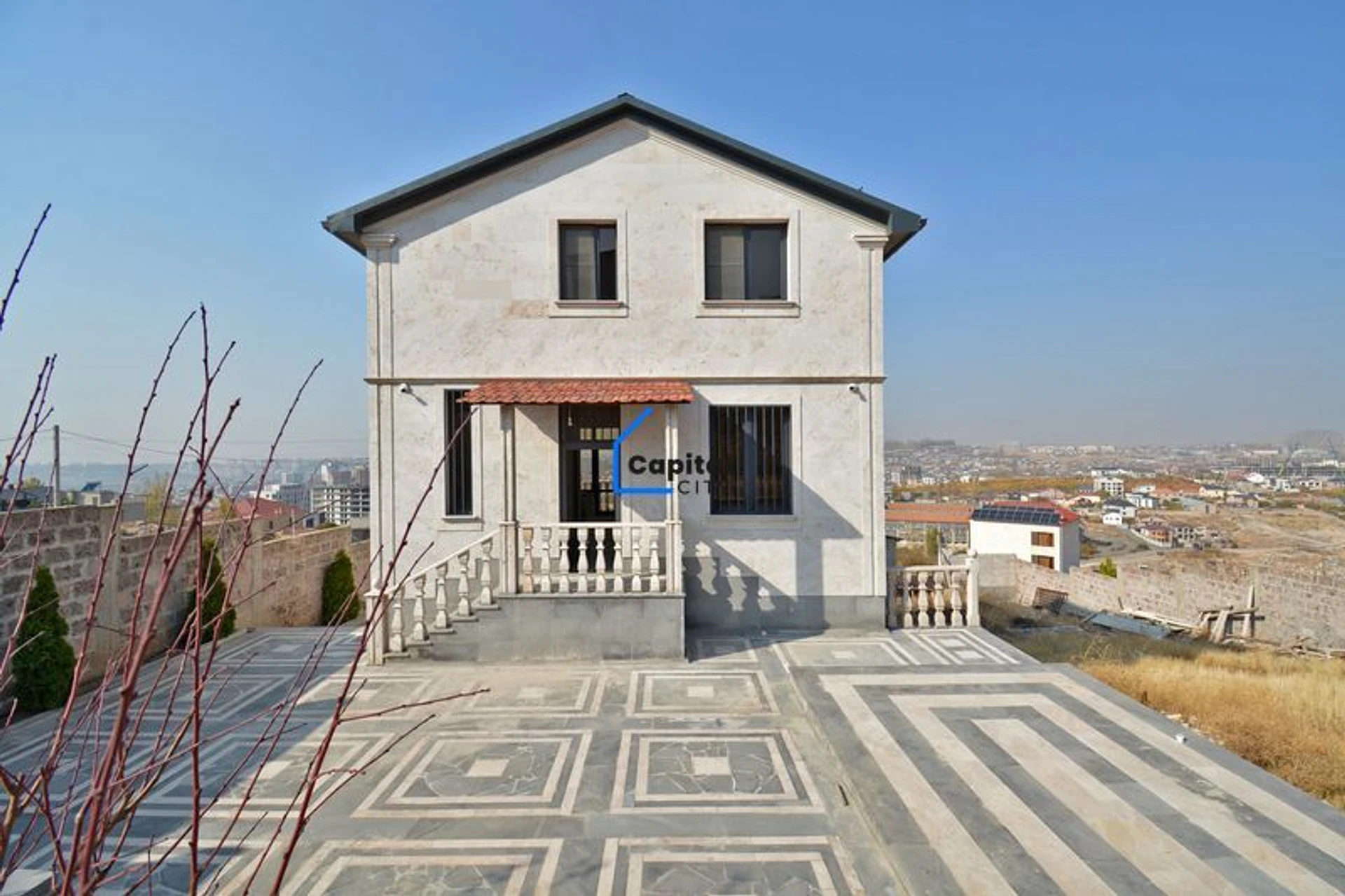 Նորակառույց 6 սենյականոց առանձնատուն վաճառքի Դուրյան փողոցում, Ավանում, Երևան