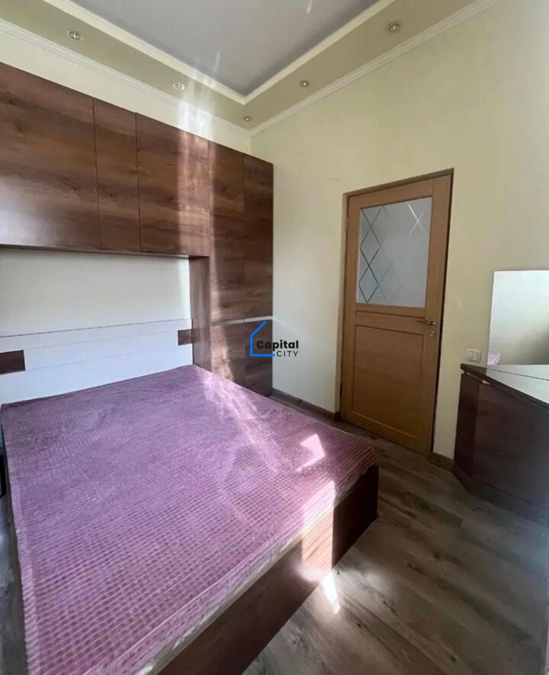 2 սենյականոց բնակարան վաճառքի Մեսրոպ Մաշտոց պողոտա փողոցում, Կենտրոնում, Երևան