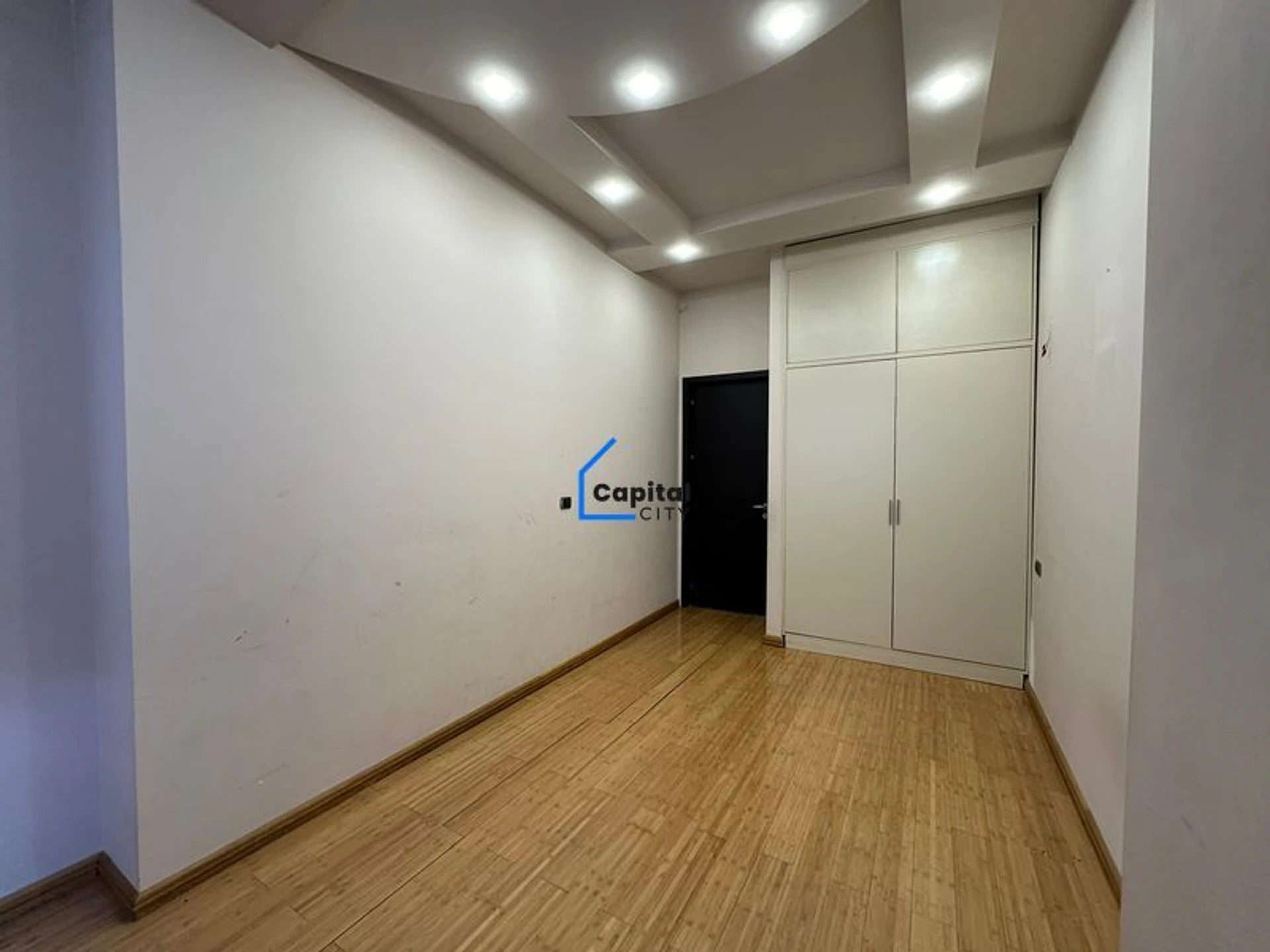 Կոմերցիոն վարձակալության Արամի փողոց