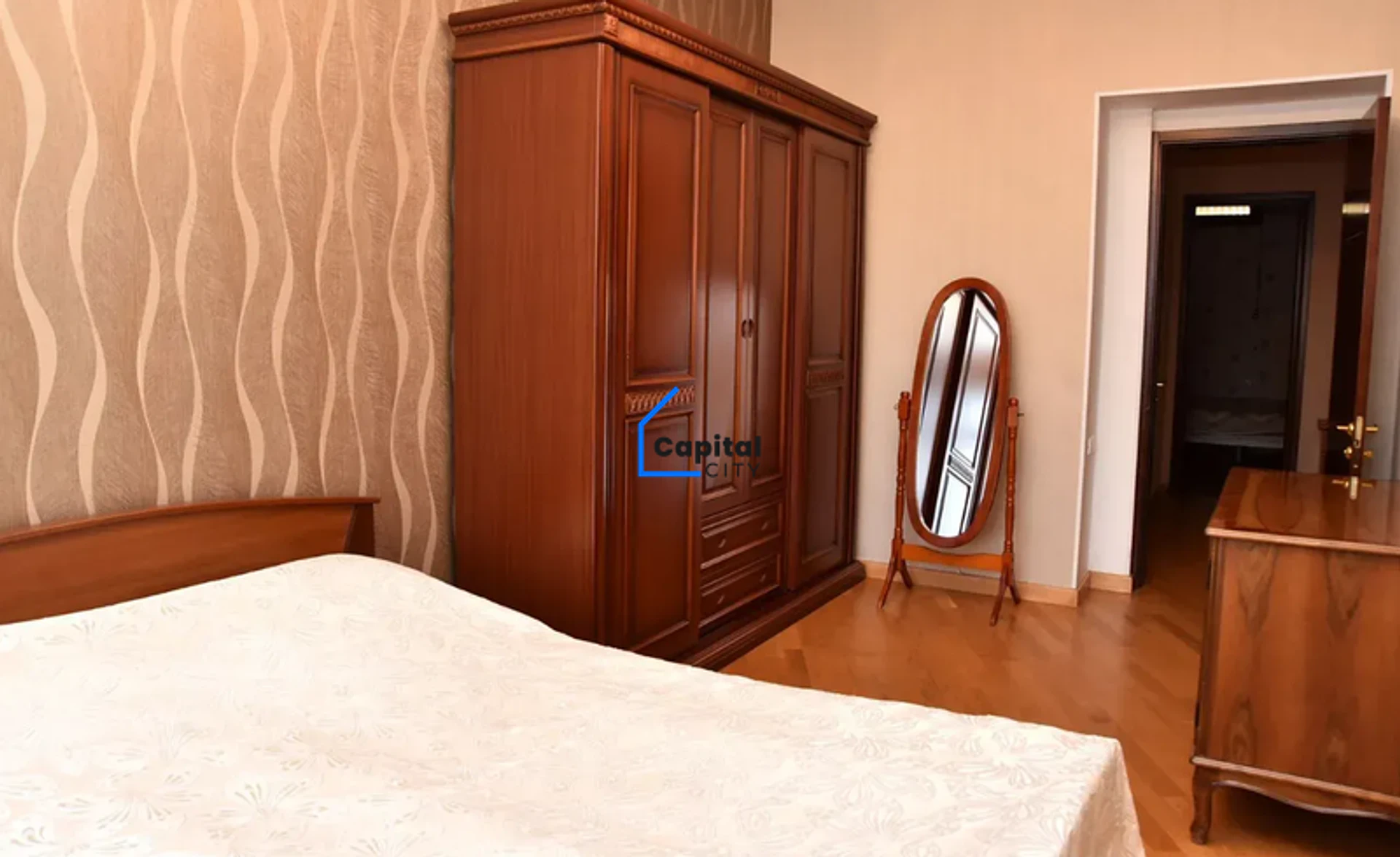 3 սենյականոց բնակարան վաճառքի Թամանյան փողոցում, Կենտրոնում, Երևան, 75 մ², քարե, վերանորոգված