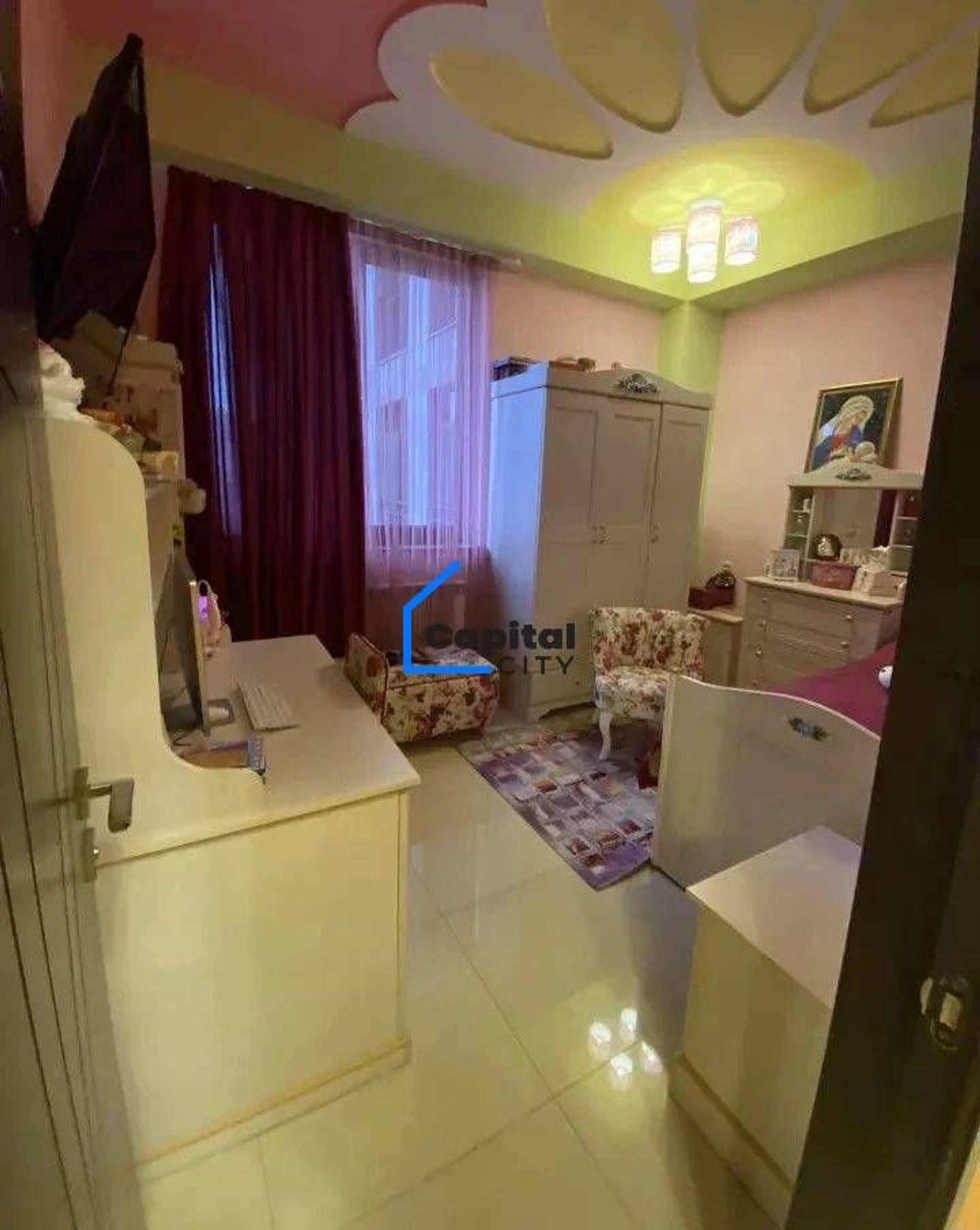 Տարածուն 4 սենյականոց բնակարան վաճառքի Սասնա Ծռերի փողոցում, Դավիթաշենում, Երևան
