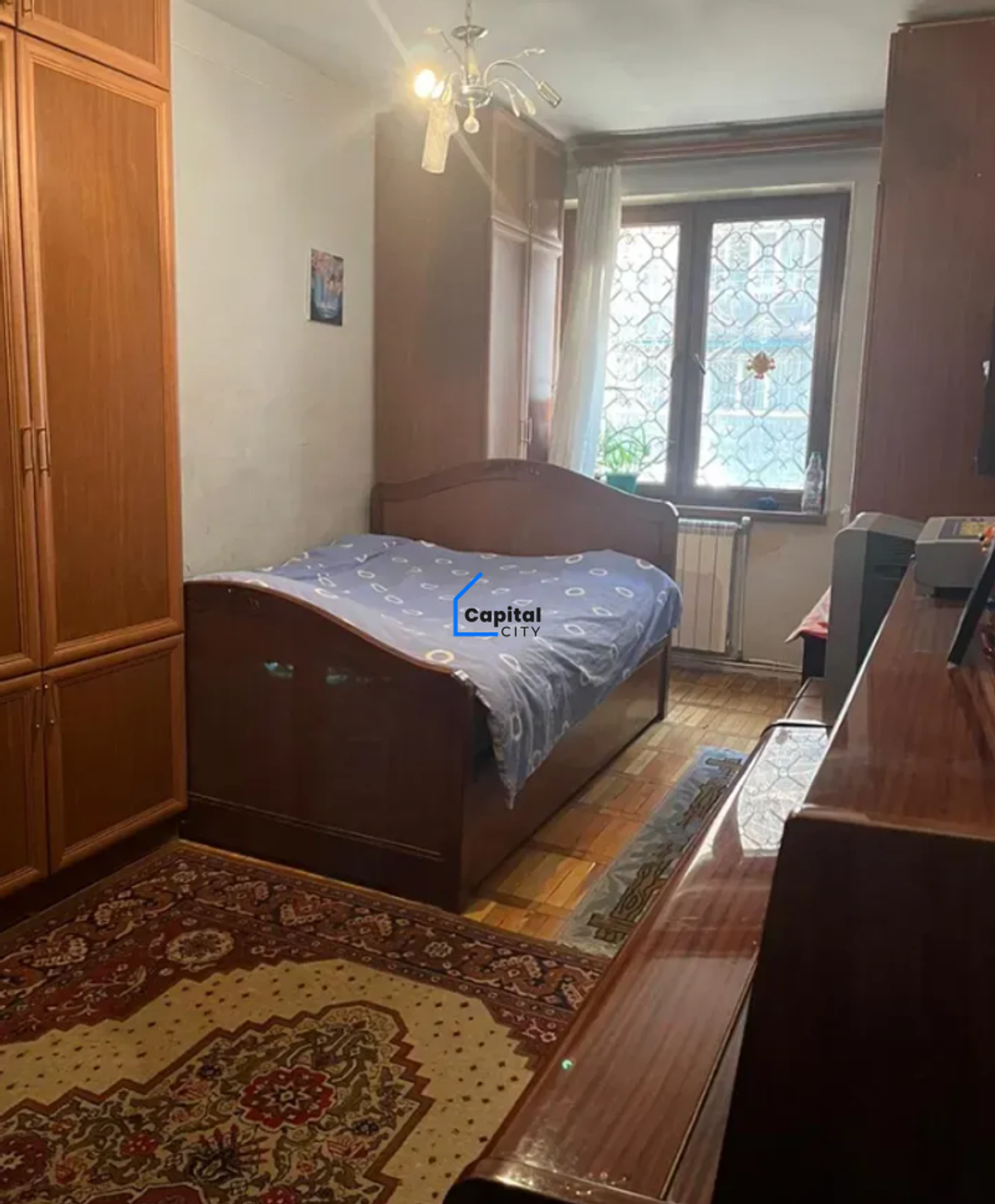 4 սենյականոց բնակարան վաճառքի Սայաթ-Նովա պողոտա փողոցում, Կենտրոնում, Երևան