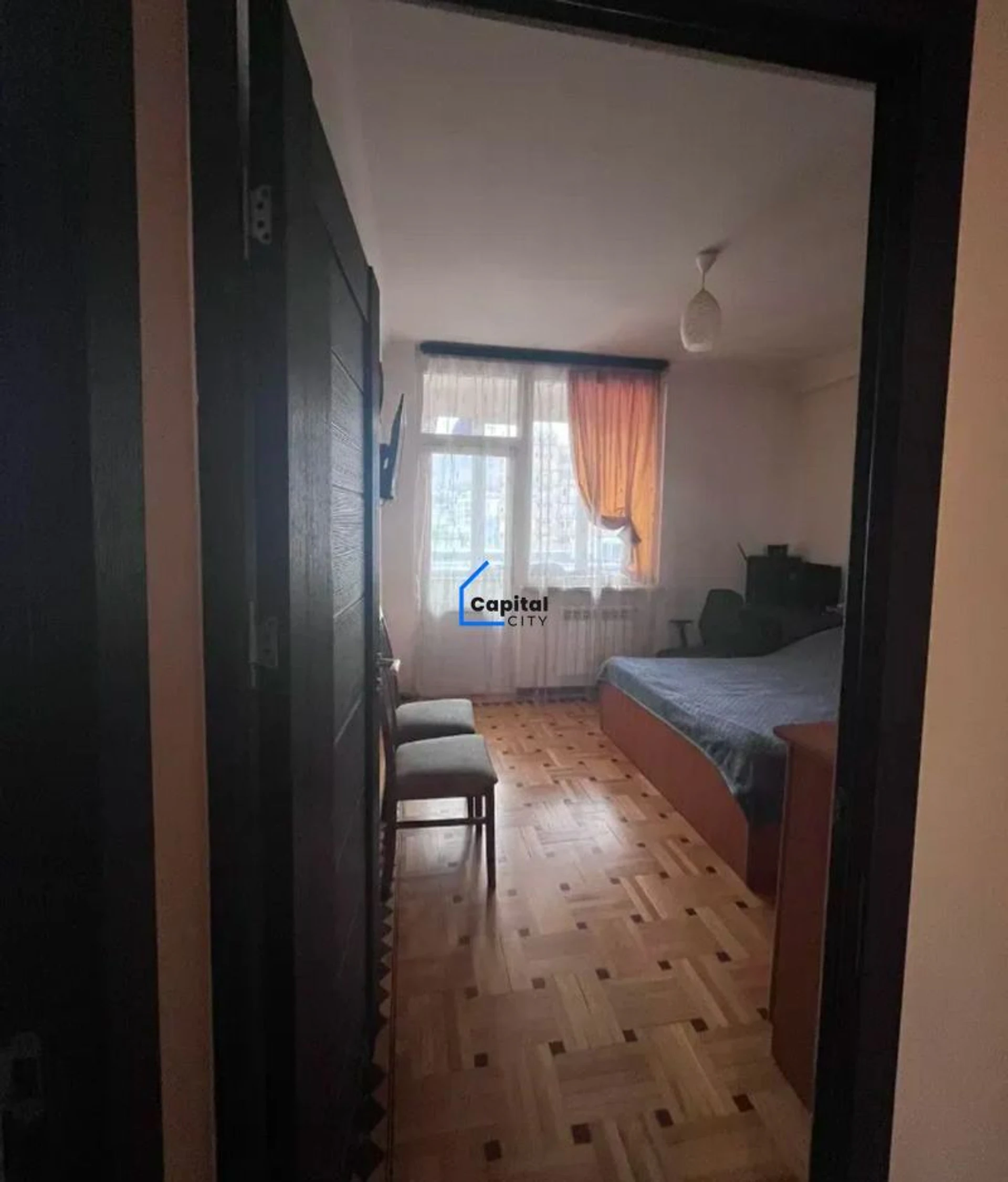 3 սենյականոց բնակարան վաճառքի Քաջազնունու փողոցում, Կենտրոնում, Երևան