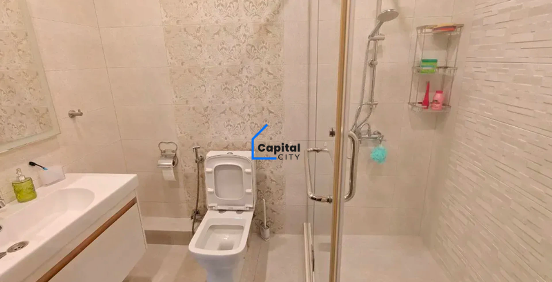 Նորակառույց 6 սենյականոց առանձնատուն վաճառքի Ղափանցյան փողոցում, Արաբկիրում, Երևան