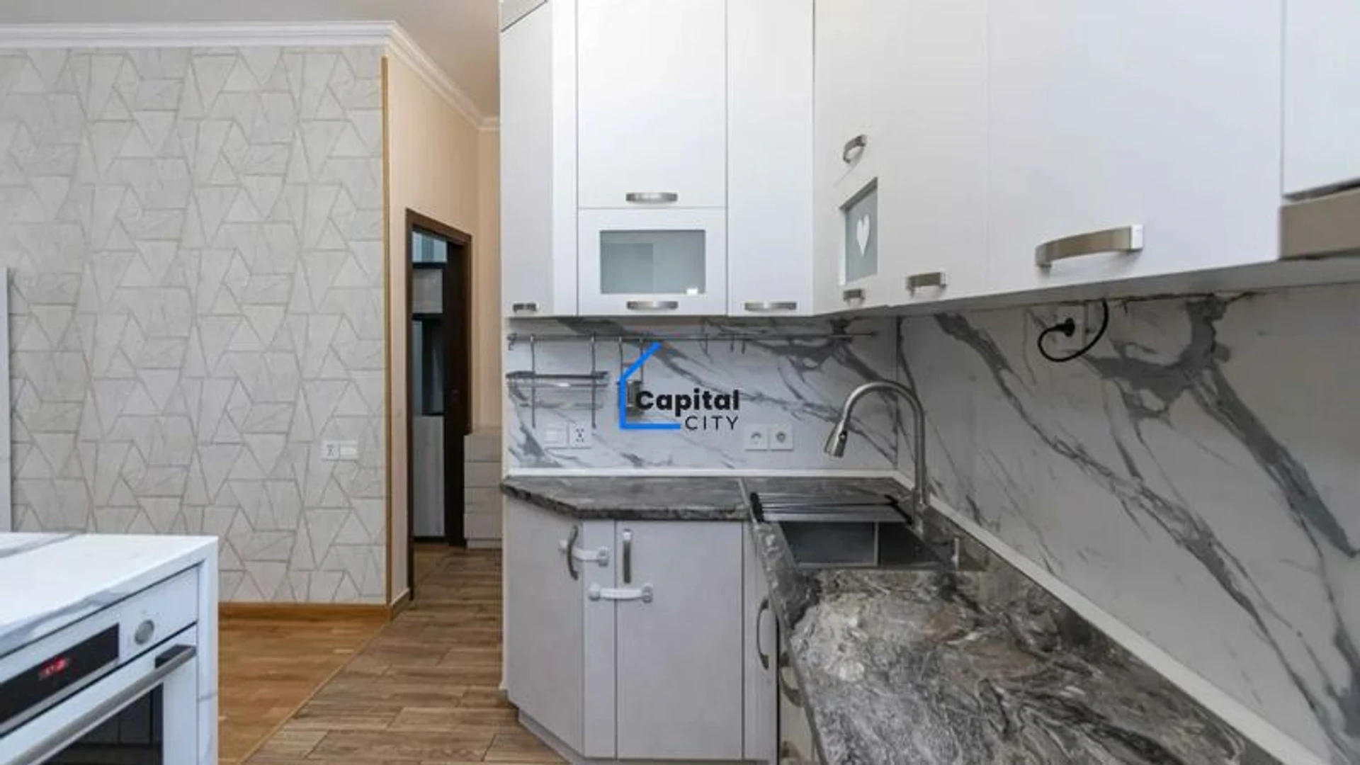 Նորակառույց 3 սենյականոց բնակարան վաճառքի Պարույր Սևակի փողոցում, Քանաքեռ - Զեյթունում, Երևան