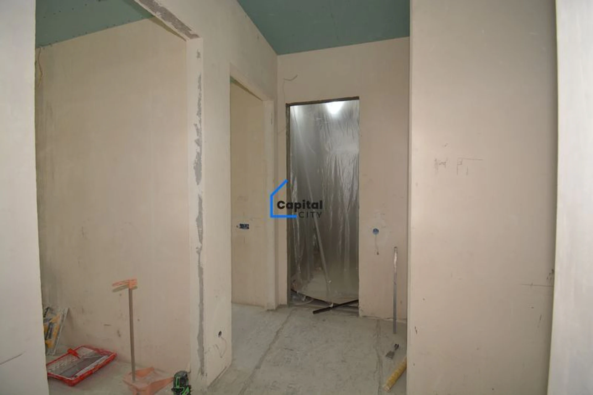 4 սենյականոց բնակարան վաճառքի Gevorg Emin Street փողոցում, Կենտրոնում, Երևան