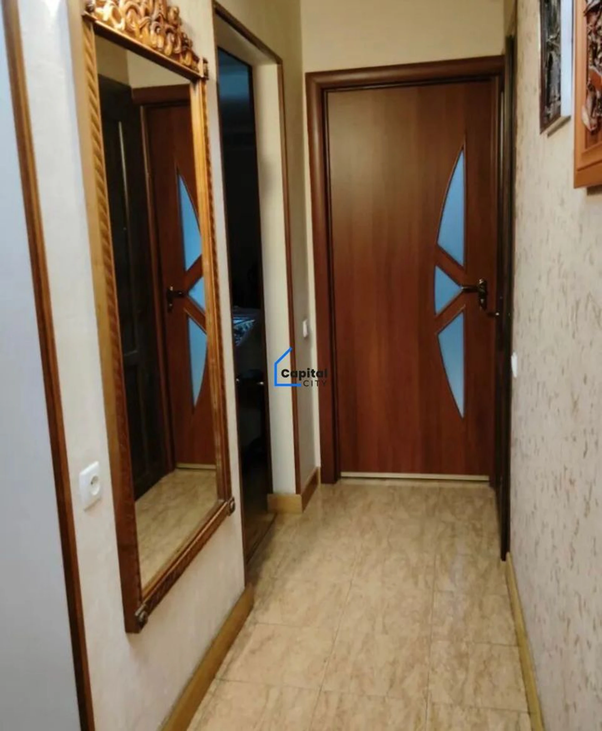 2 սենյականոց բնակարան վաճառքի Հանրապետություն փողոցում, Կենտրոնում, Երևան, 61 մ², քարե, լավ