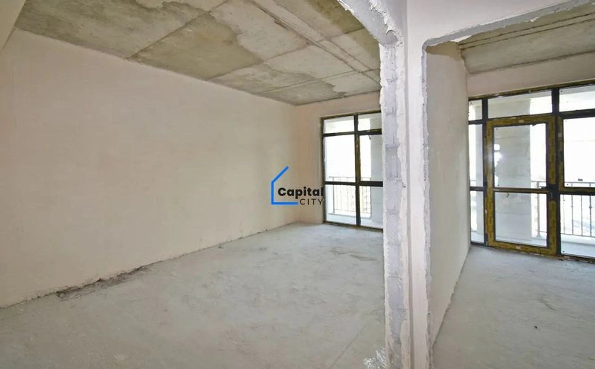 Նորակառույց 3 սենյականոց բնակարան վաճառքի Արշակունյաց պողոտա փողոցում, Կենտրոնում, Երևան