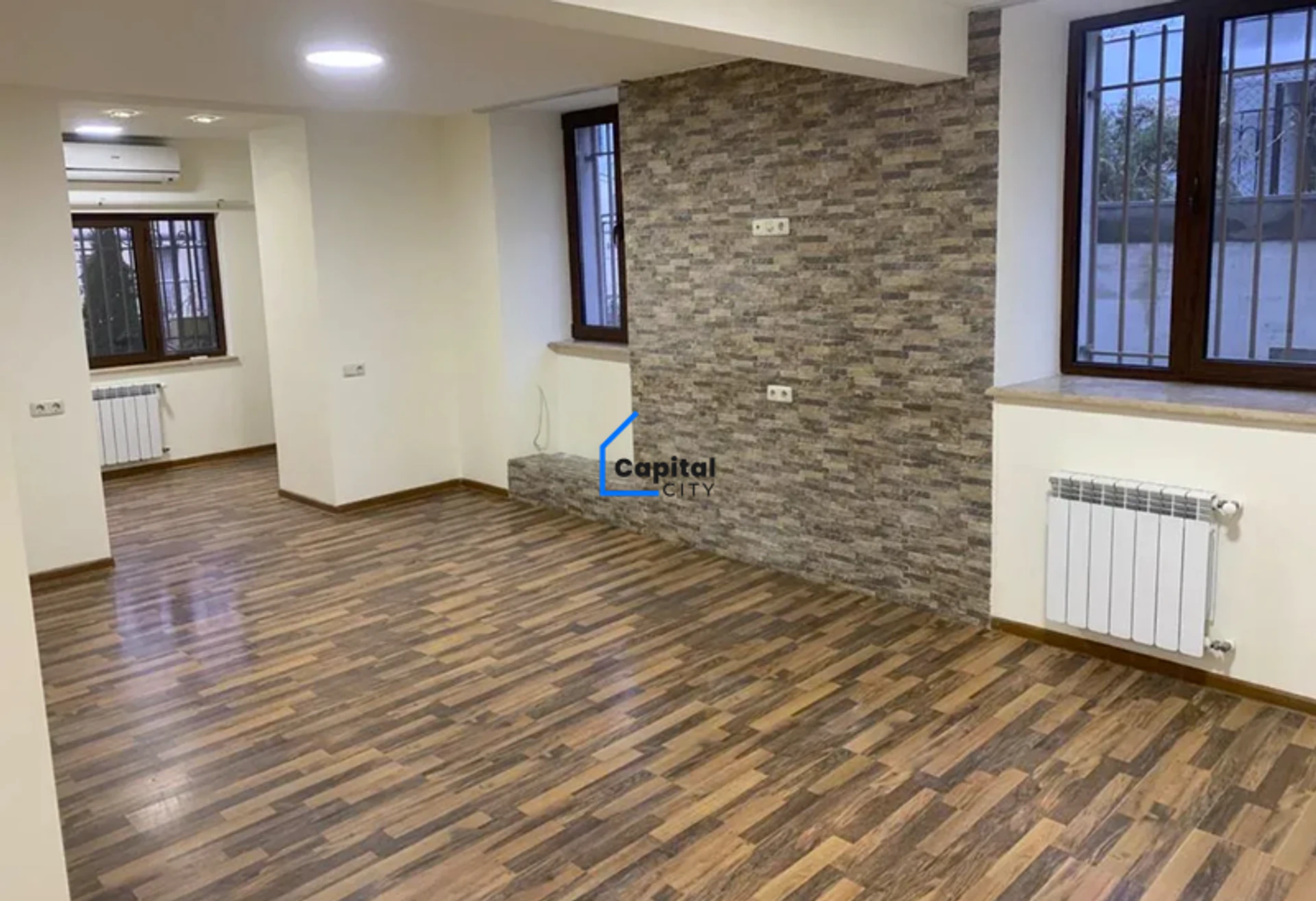 Կոմերցիոն վարձակալության Լեռ Կամսարի փողոց