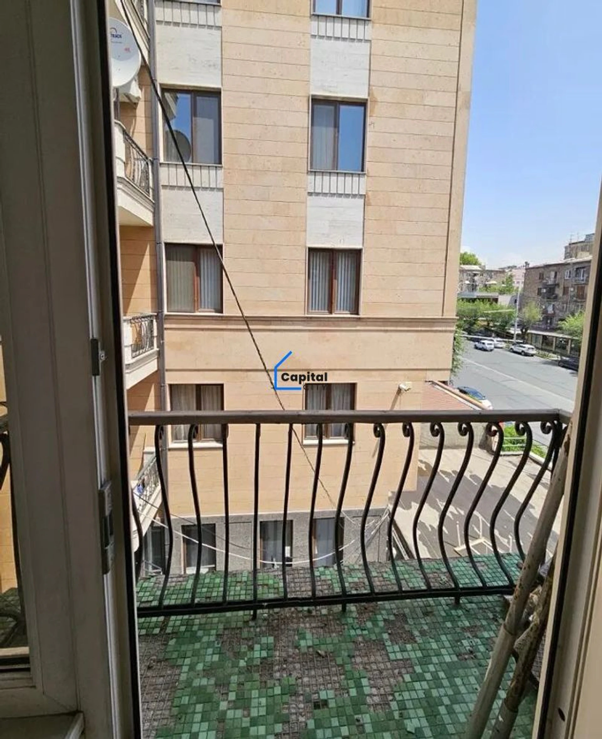 Տարածուն 3 սենյականոց բնակարան վաճառքի Կոմիտասի պողոտա փողոցում, Արաբկիրում, Երևան