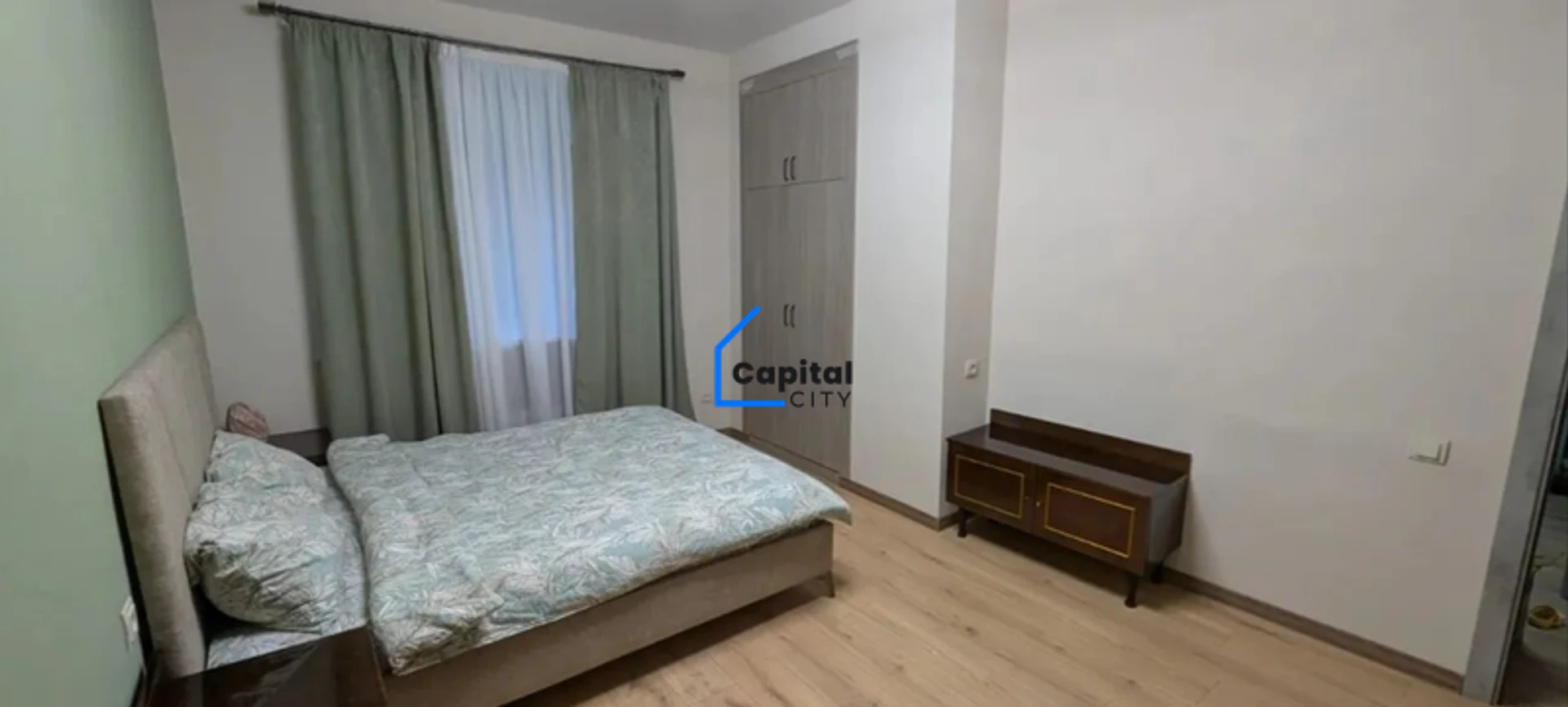 3 սենյականոց բնակարան վաճառքի Պուշկինի փողոցում, Կենտրոնում, Երևան, 70 մ², քարե, վերանորոգված
